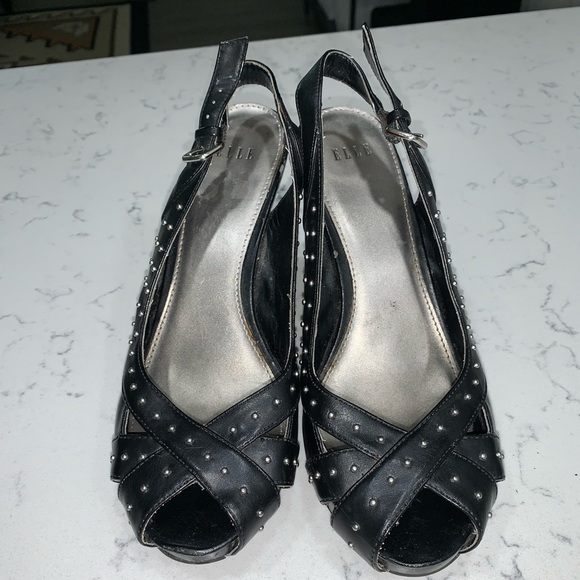 Elle Heels - Picture 1 of 8